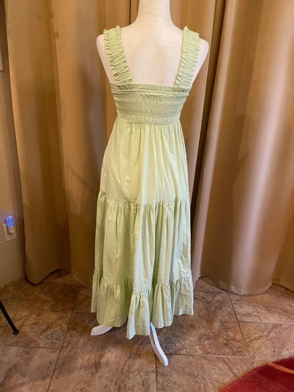 Abercrombie & Fitch Light Green Smocked Ruffled Tiered Maxi Dress Size XXS